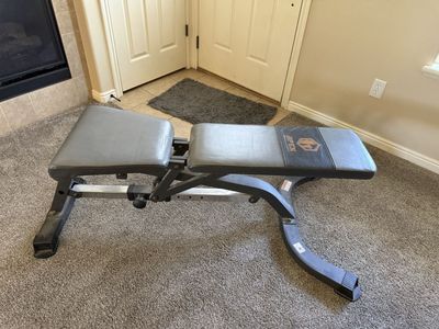 Apex weight bench
