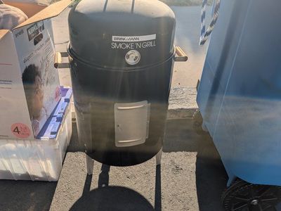 Brinkmann Smoke 'N Grill Charcoal Smoker Outdoor BBQ Grill Cooker Black