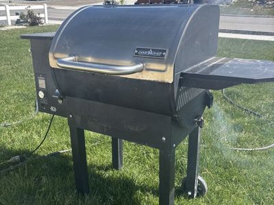 Camp Chef SmokePro DLX 24 Pellet Grill & Smoker - Black, Stainless Steel Lid