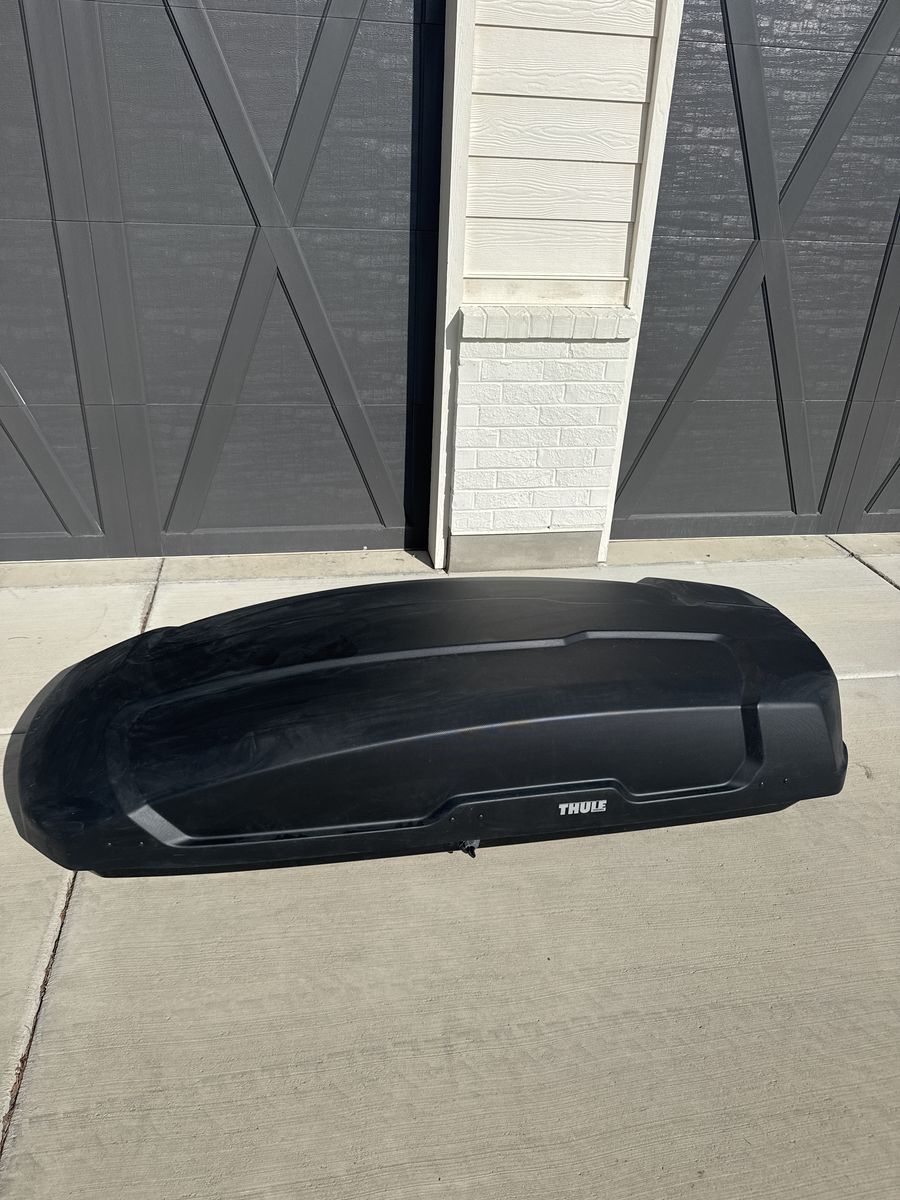 Thule Roof Cargo Box