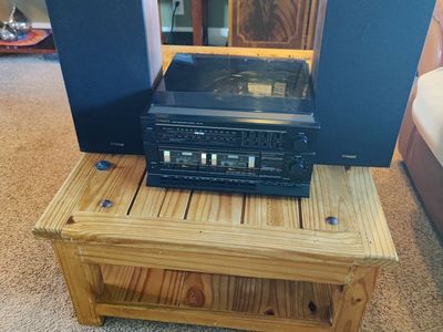 Vintage Fisher MC-715 Stereo System & MS-107 Speakers