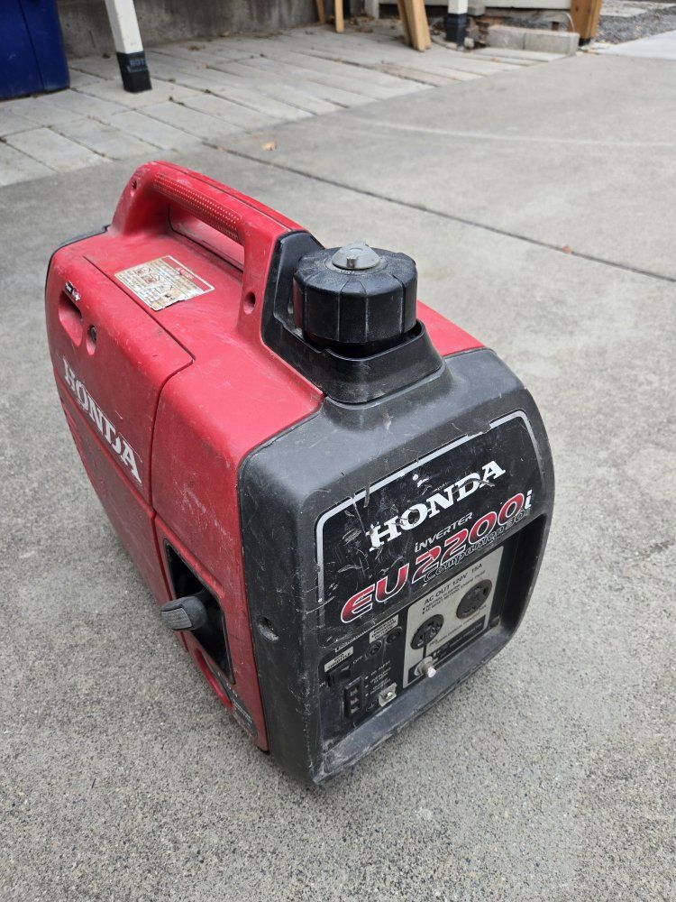 Honda EU2200i Companion 30A Inverter Generator - Portable Power