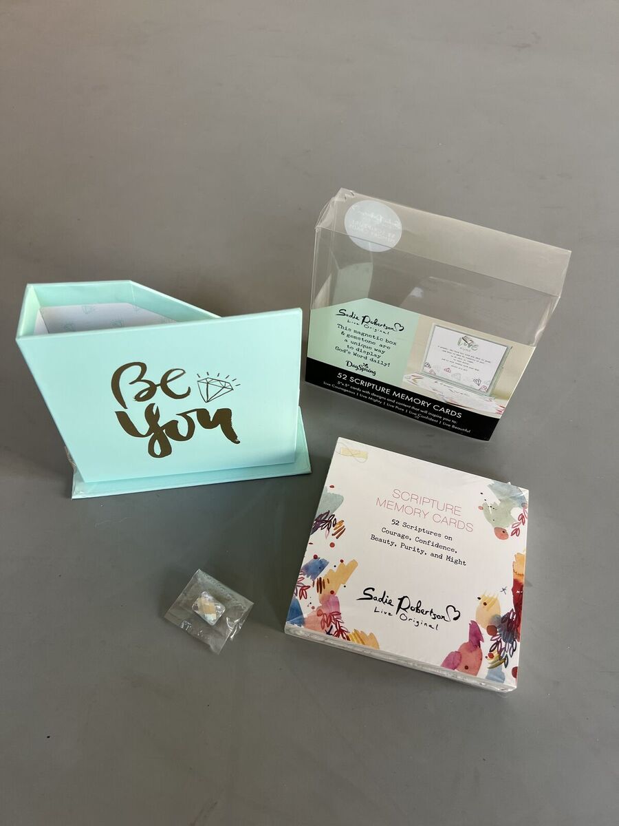 Sadie Robertson Devotional Cards