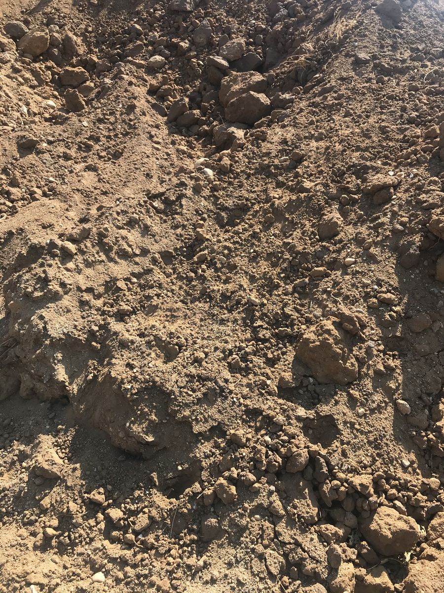 Fill Dirt,gravel Landscape Rocs And More