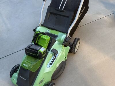 16 Greenworks Landmower