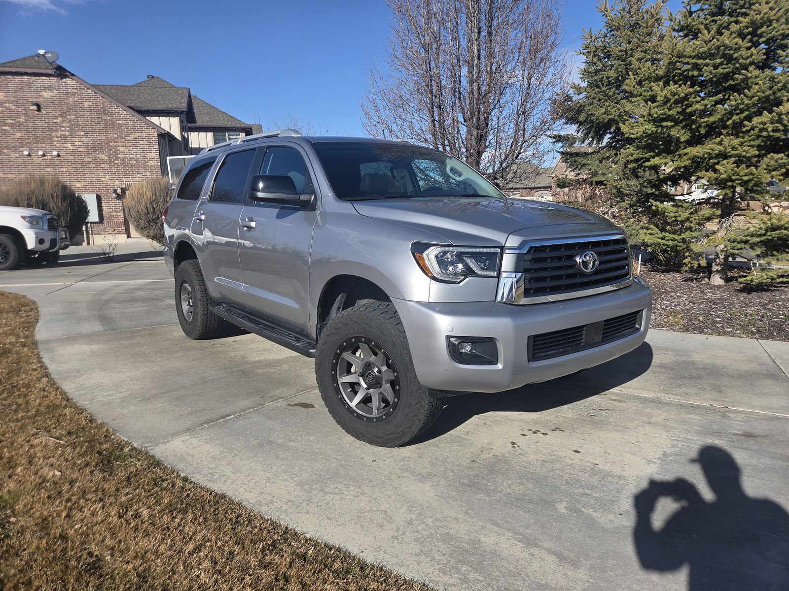 2019 Toyota Sequoia SR5