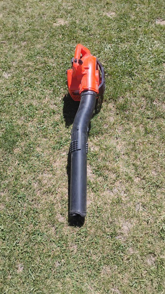 Echo leafblower