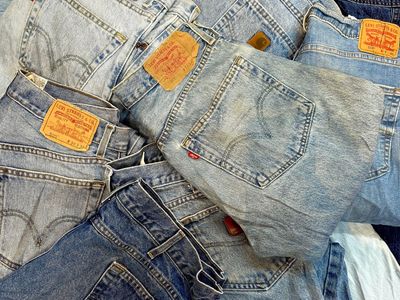 looking for Modern, Vintage, Athleisure Wear, Y2k, Hiking, Hunting Clothing, and Shoes