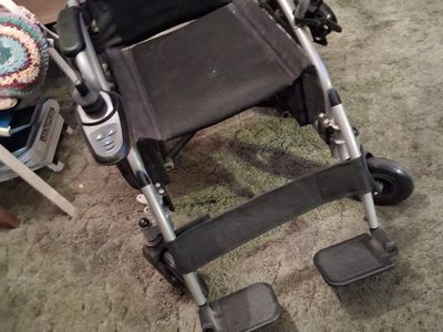 Electric Wheelchair - ZY.1016LZ Model, 24VDC, 250W Output, Joystick Control, Foldable