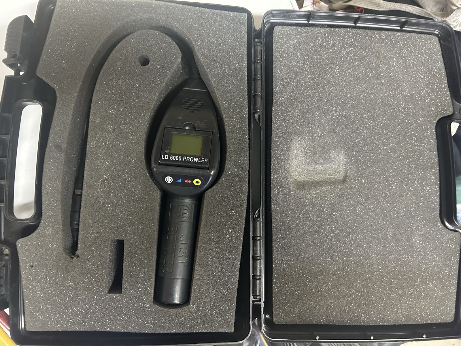 Refrigerant Leak Detector