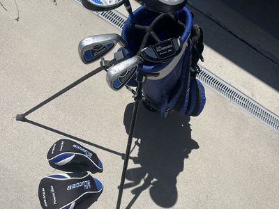Power-Bilt Lil’ Slugger junior golf clubs and bag