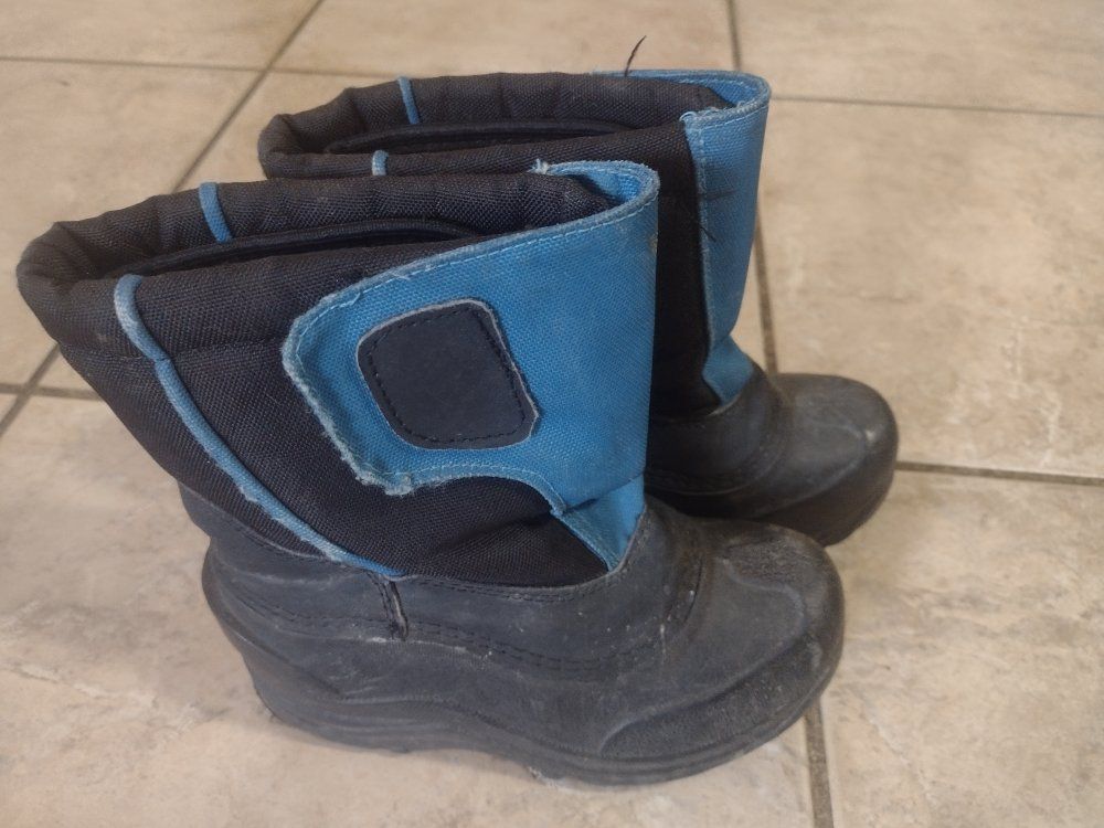Boys Blue and Black Winter Snow Boots Size 10