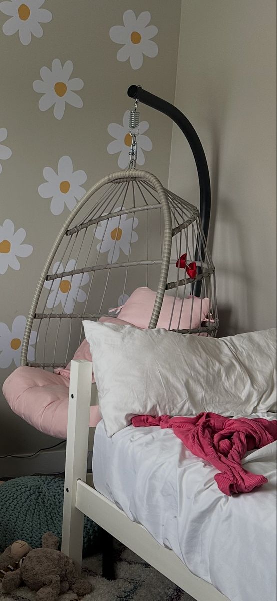 Egg chair with stand