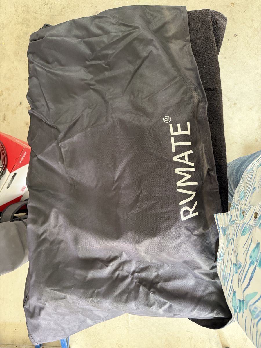 RVGUARD / RVMATES dual axel wheel covers with bag