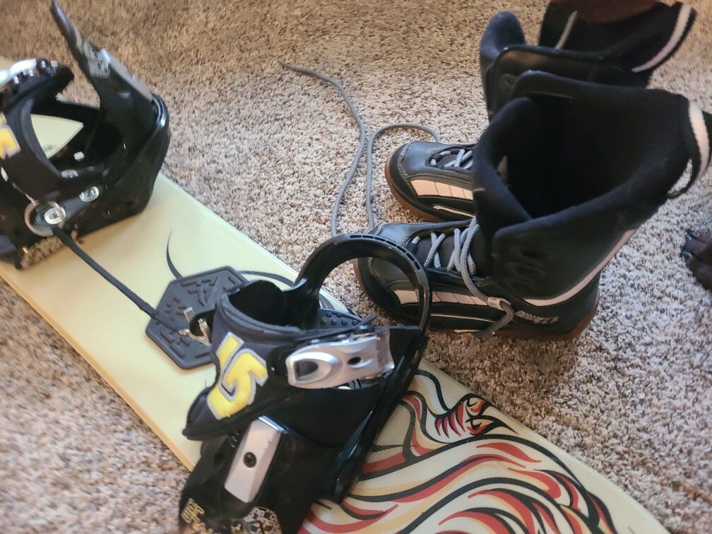 105cm snowboard, easy bindings,  boots avail too