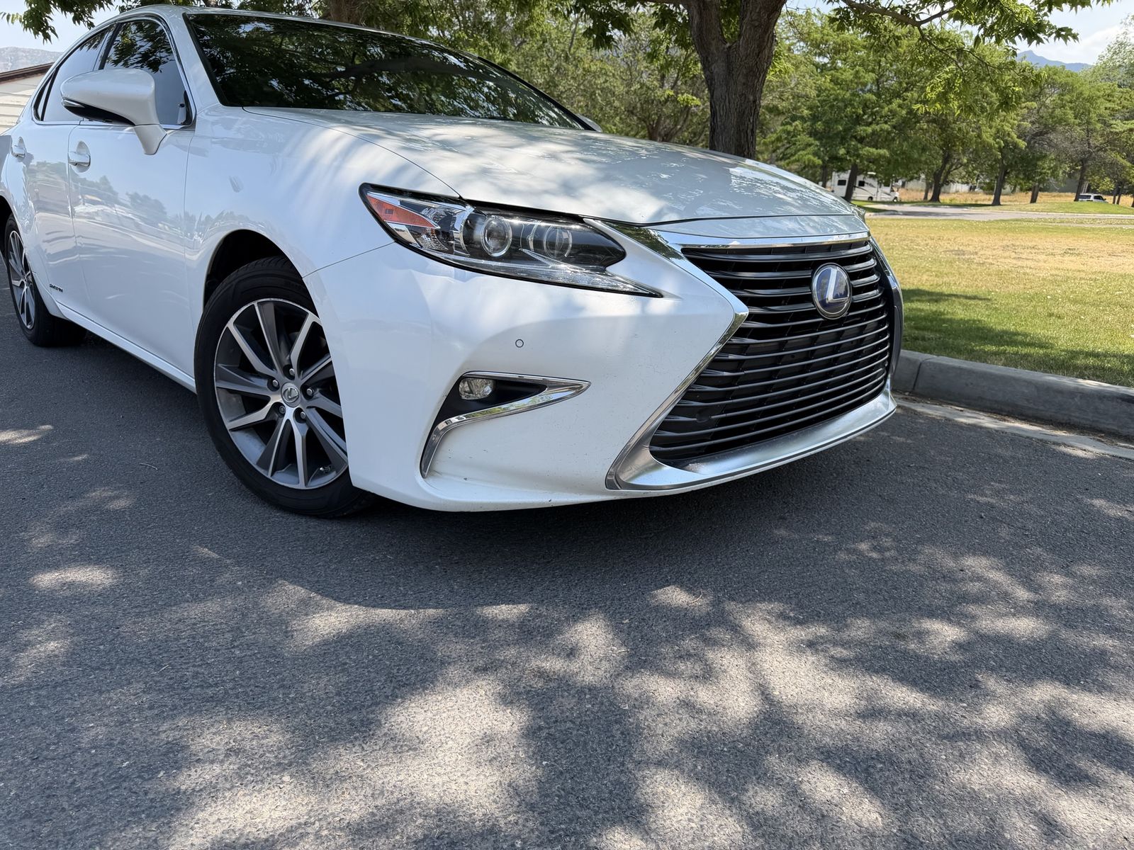 2017 Lexus ES 300h