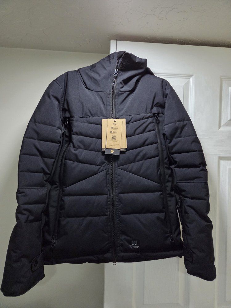 ROJO Outerwear Sass Jacket Women's Small Black 20K Waterproof 15K Breathable Insulated