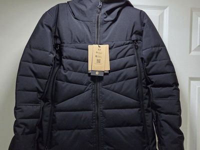 ROJO Outerwear Sass Jacket Women's Small Black 20K Waterproof 15K Breathable Insulated