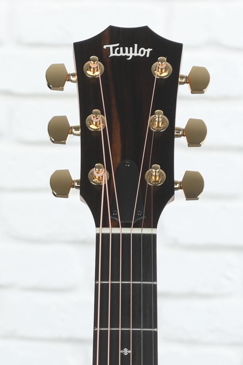 Main image 3