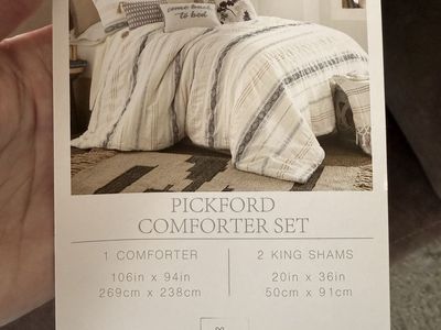 King / Cal King Comforter with Shams - brand new with tags