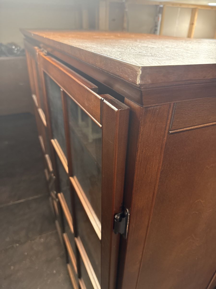 Main image 3