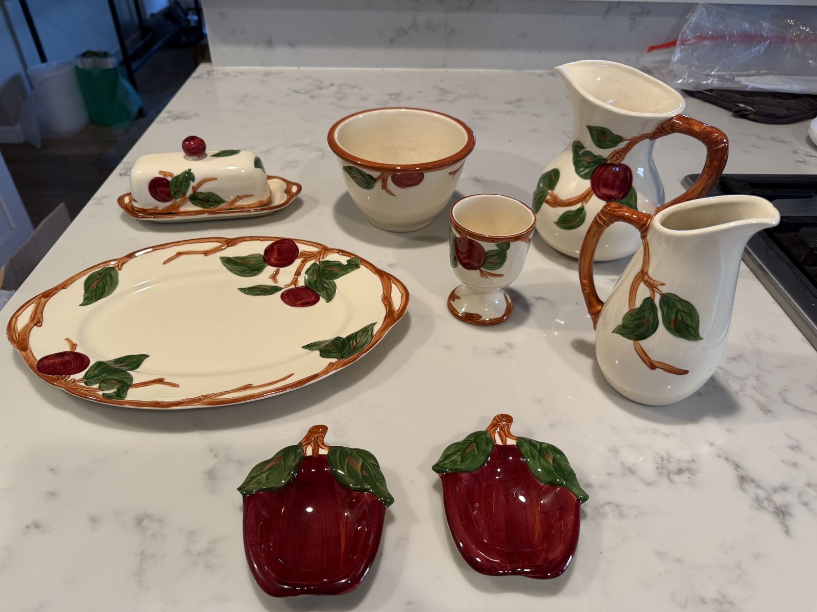 Vintage Franciscan Apple Serving Pieces