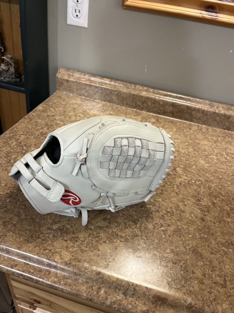 Rawlings Softball Mitt