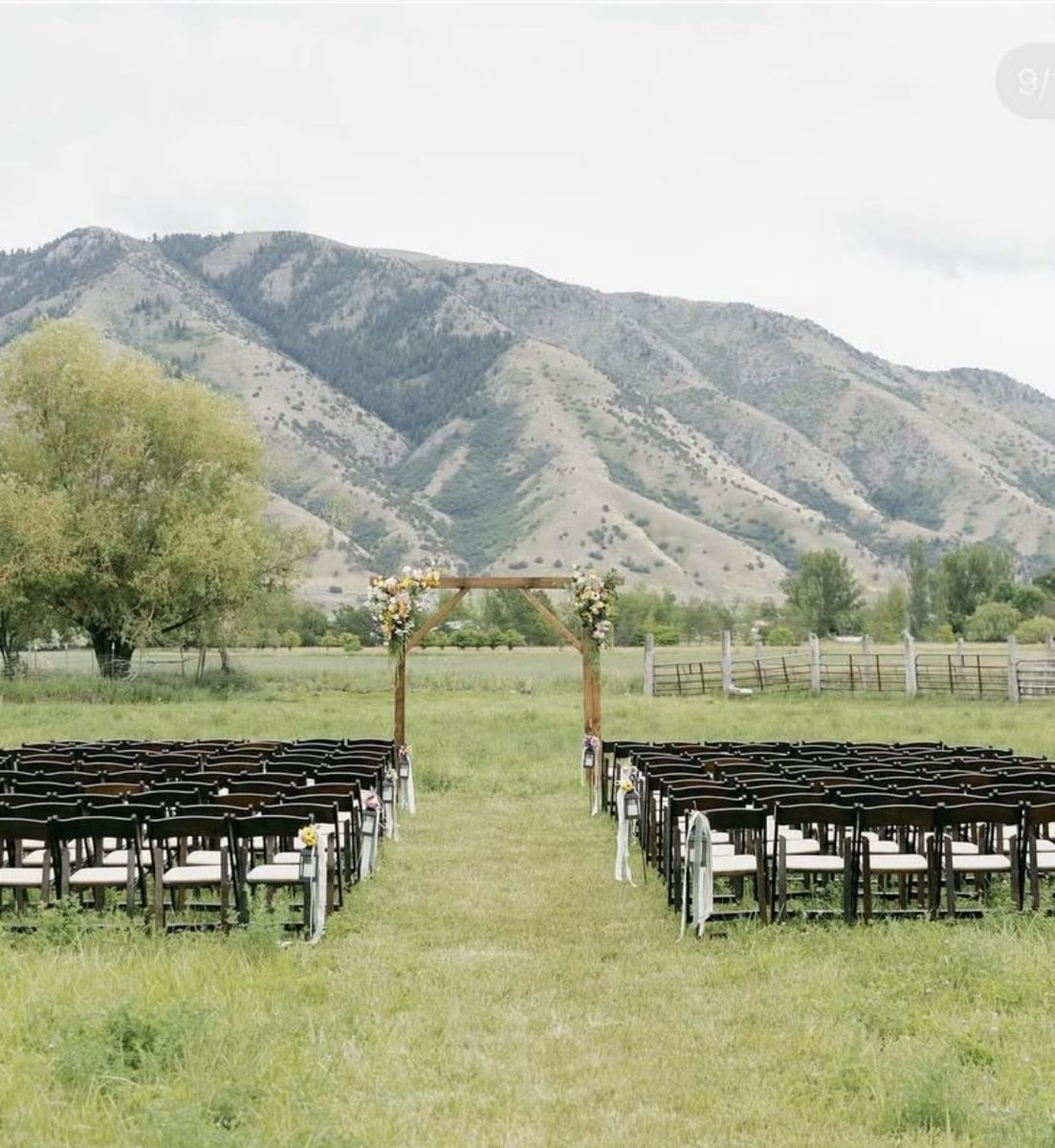 Wedding arch