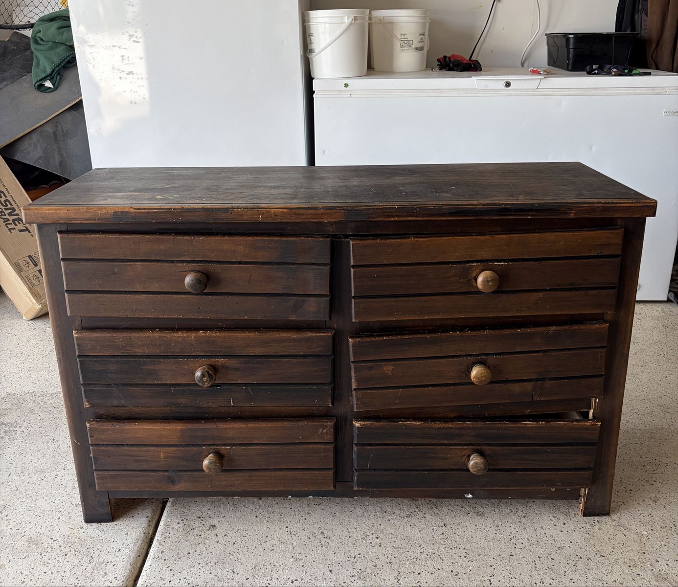 Dresser