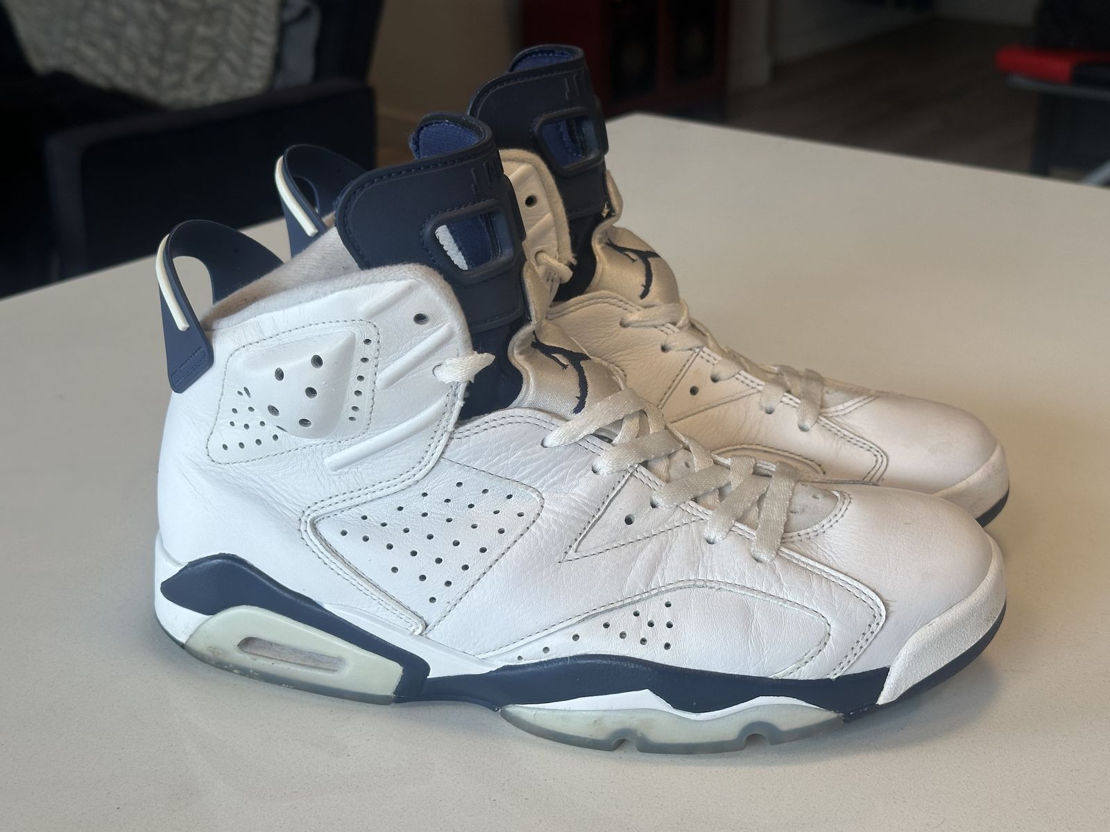 Air Jordan 6 Retro White Navy Size 10 (Clean) **$75 OBO**