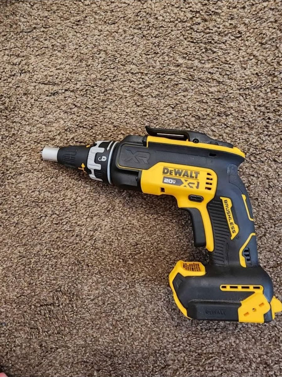 New Dewalt XR 20V Brushless Drywall Screw Gun