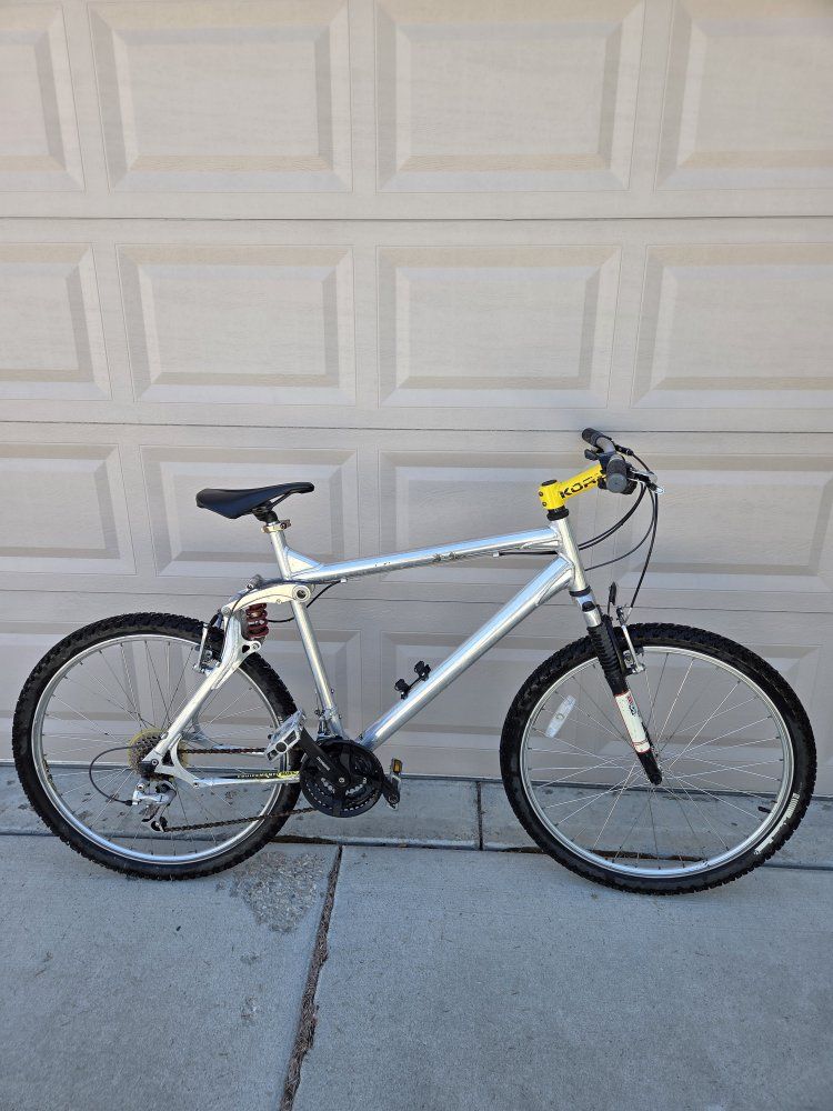 Vintage GT full suspension mountain bike