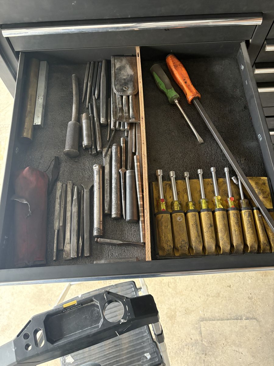 Main image 3