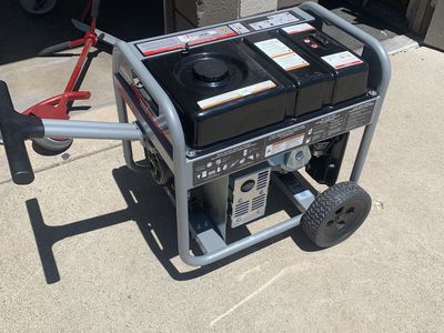 Briggs & Stratton 5000/6250 watt generator