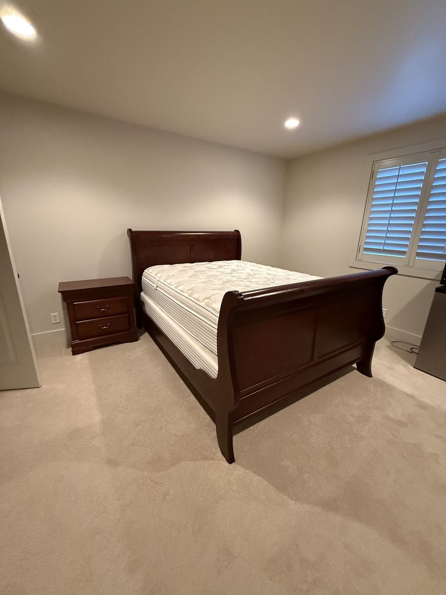 5-Piece Cherry Sleigh Bed Queen Bedroom Set - Dresser, Mirror, Chest, Nightstand, Frame