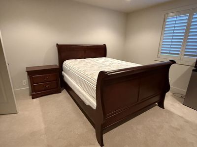 5-Piece Cherry Sleigh Bed Queen Bedroom Set - Dresser, Mirror, Chest, Nightstand, Frame