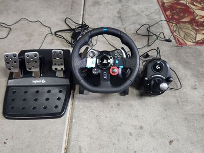 Logitech G29 bundle for PC and Playstation