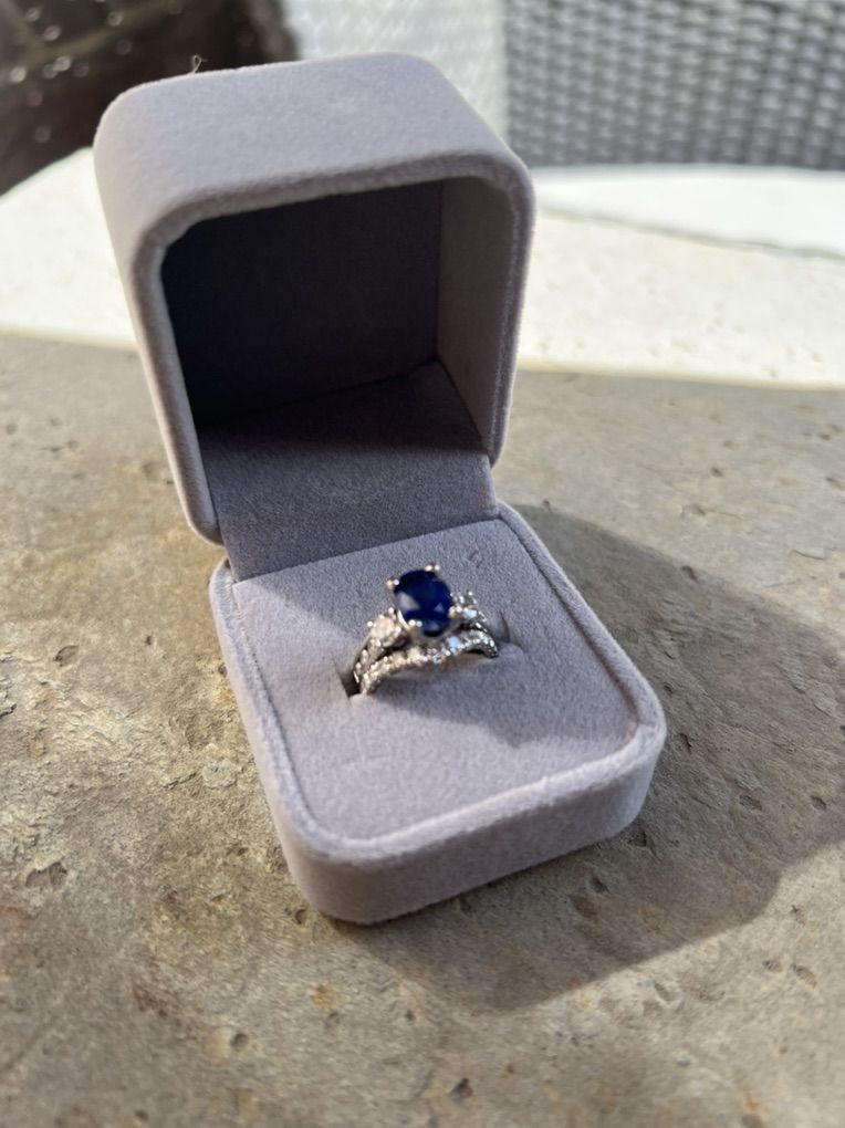 Sapphire And diamond wedding ring