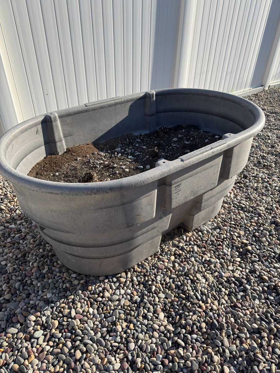 Large Gray Plastic Stock Tank , Durable & Versatile, 100 gallon, rubber  tank