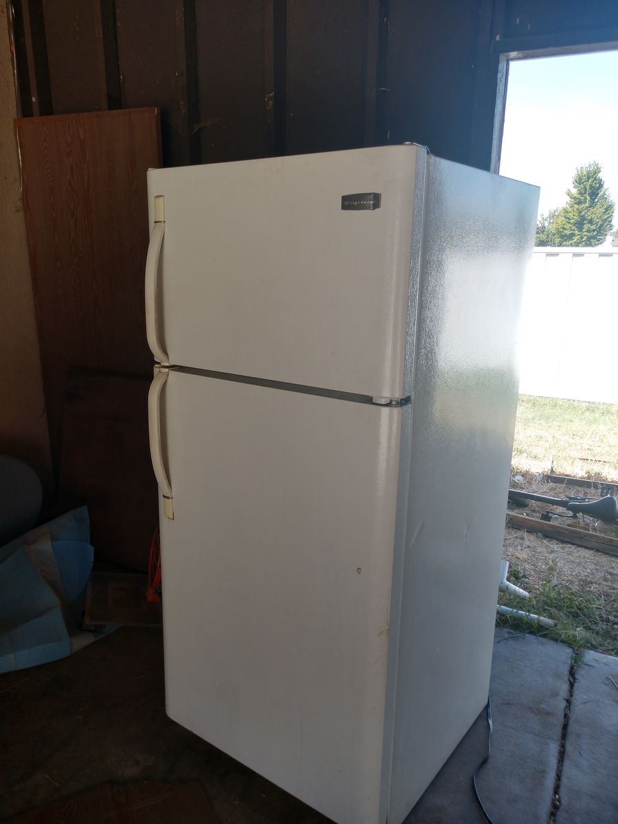 Free Working Frigidaire Fridge