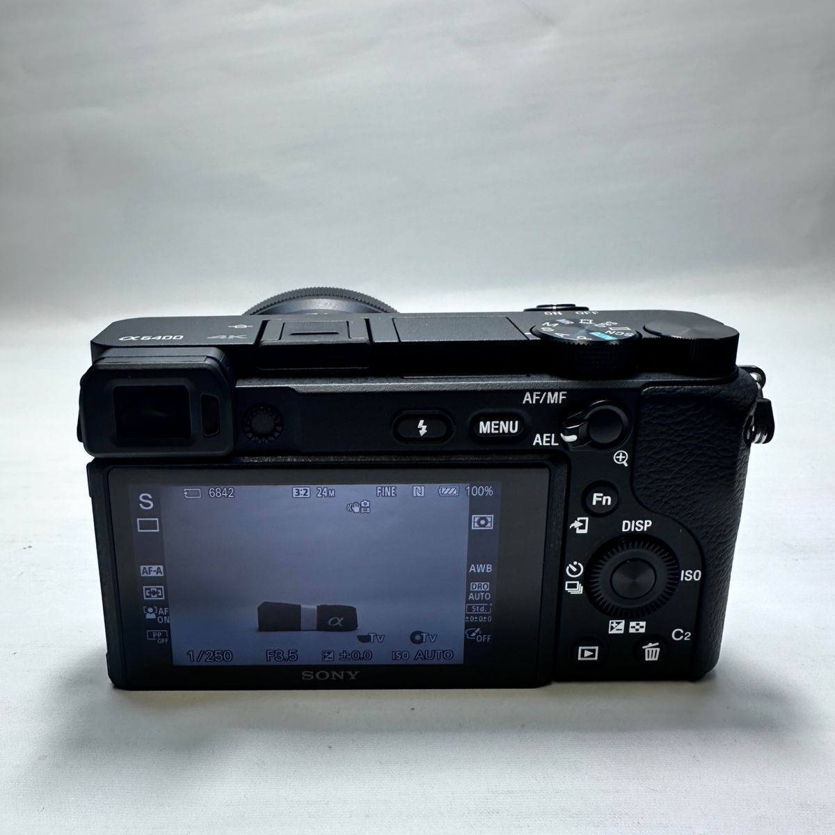 Main image 9