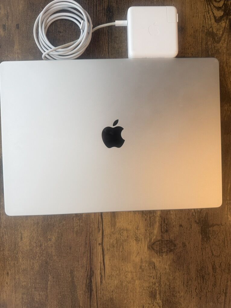 Macbook pro M1 max