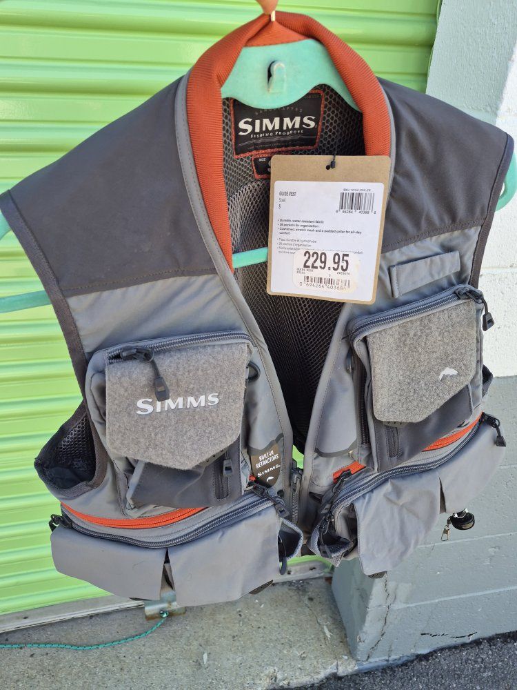 Simms Guide Vest in Steel color. size s