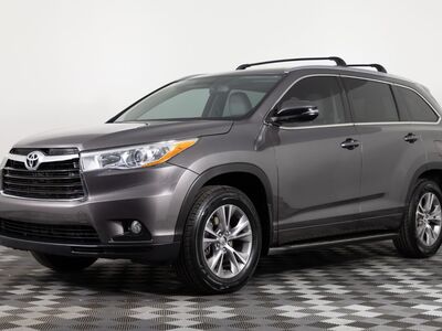 2015 TOYOTA HIGHLANDER XLE
