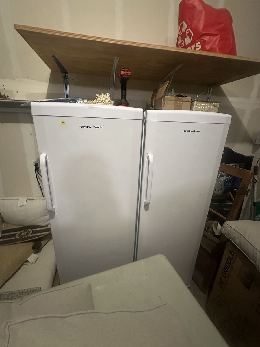 Hamilton Beach Upright Freezer With Drawers
