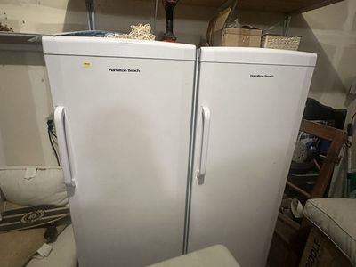 Hamilton Beach Upright Freezer With Drawers