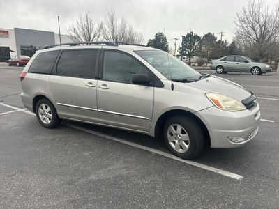 2005 TOYOTA SIENNA