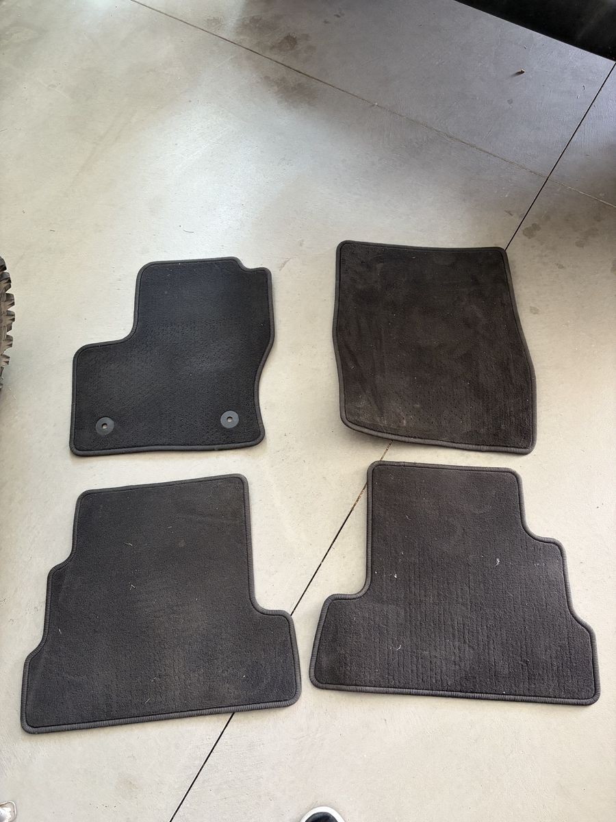 2016 Ford focus floor mats