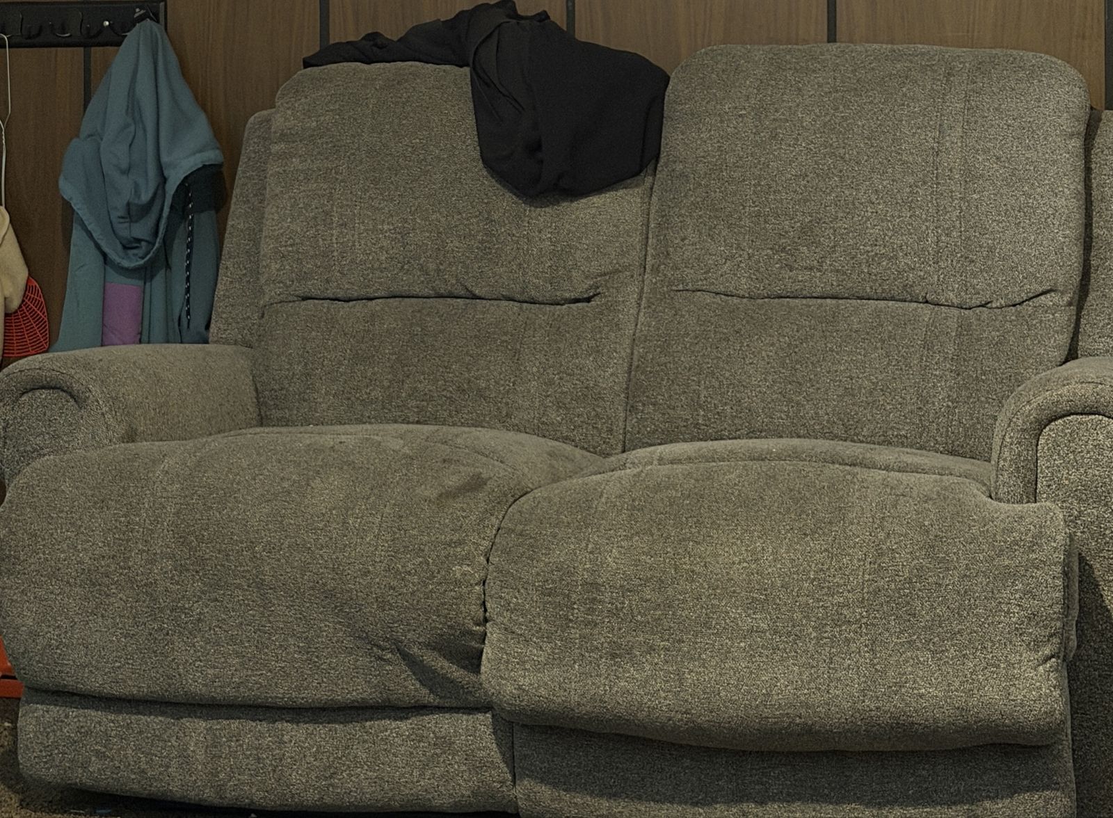 Love seat recliner