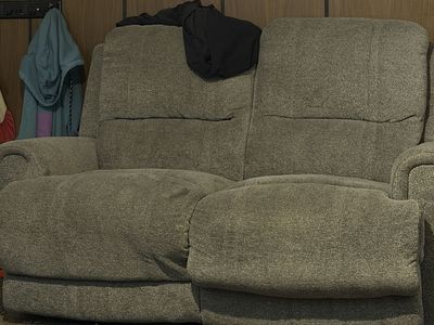 Love seat recliner